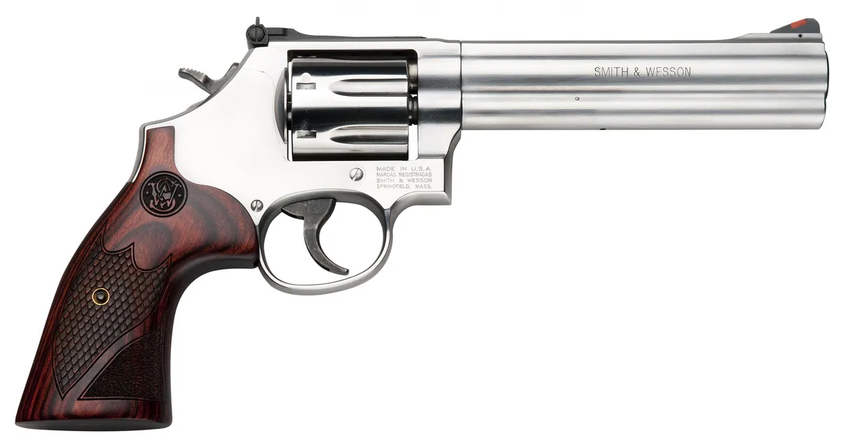 Model 686 Plus Deluxe 6" 7 Round 357 Magnum / 38 Special+P Revolver - Stainless/Wood