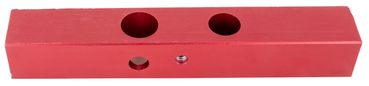 302100