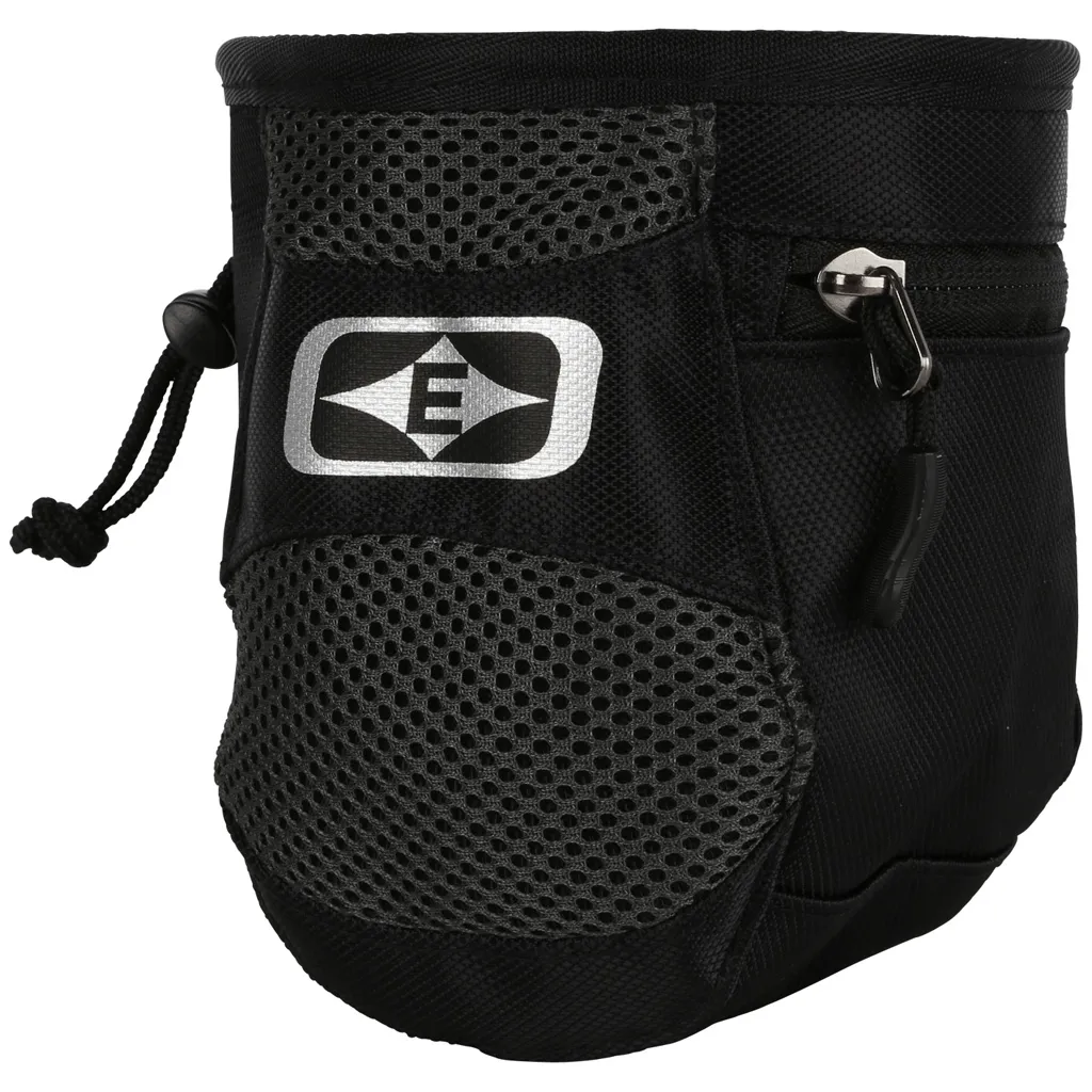 826077